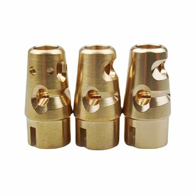 ¿Cómo afecta el material del núcleo de un calentador de agua a su conductividad térmica?